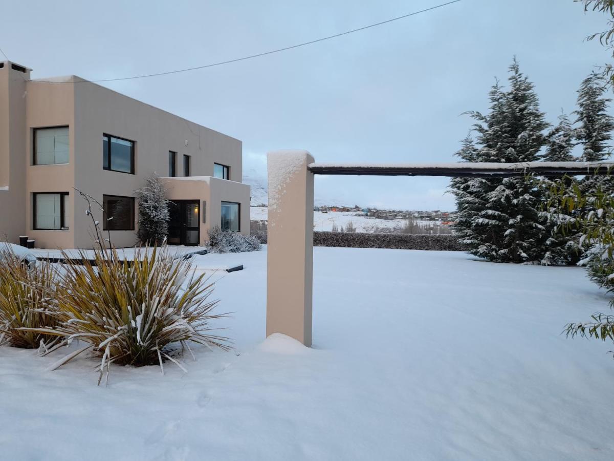 Apartamento CASA LUMINOSA CON PARQUE y VISTA ESPECTACULAR El Calafate Exterior foto