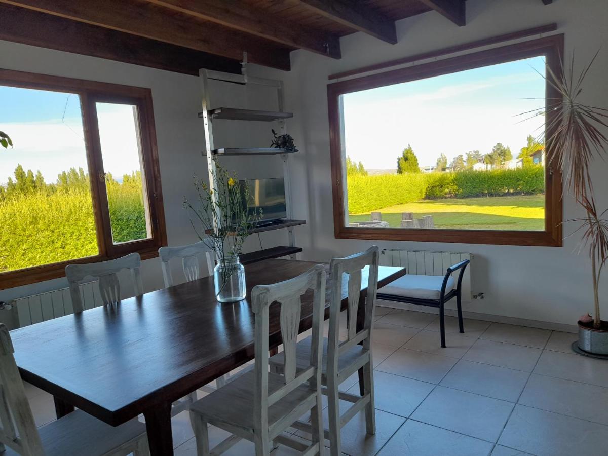Apartamento CASA LUMINOSA CON PARQUE y VISTA ESPECTACULAR El Calafate Exterior foto